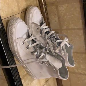 White all star converse